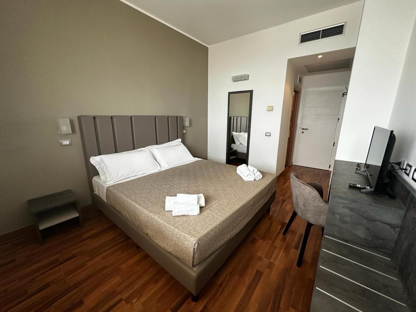 Hotel Golden Rimini Exterior photo