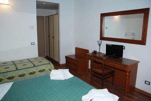 Hotel Golden Rimini Exterior photo
